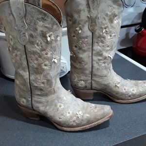 CORRAL FLORAL COWBOY BOOTS, Tan, 6M